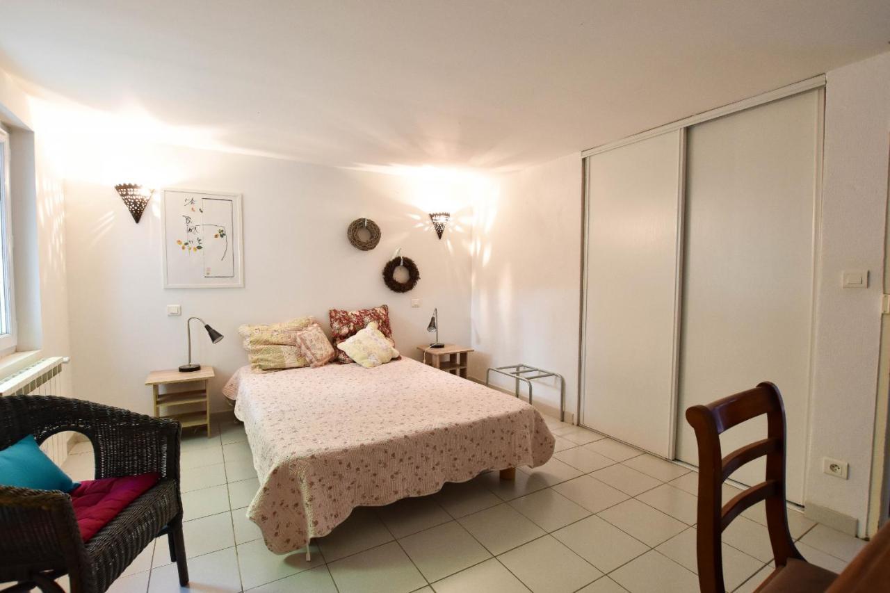 Moulin Rose, Parking - Jardin Apartamento Arles Exterior foto